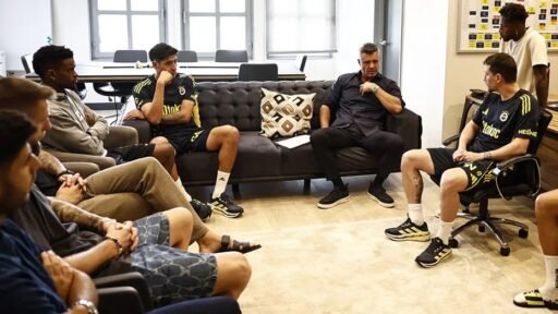 Epbm7 3prkajnilvbcrltw.jpg